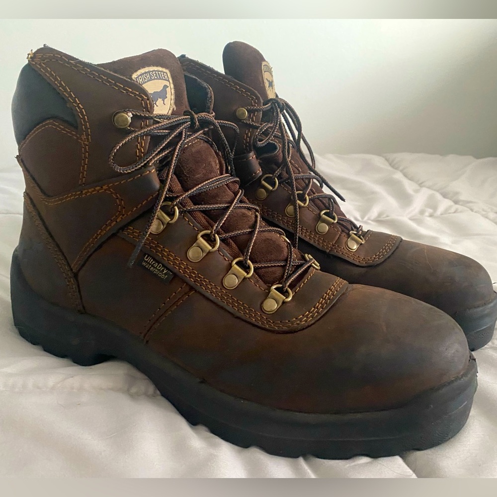 Men’s steel-toe work boots, barely worn, indoors only
